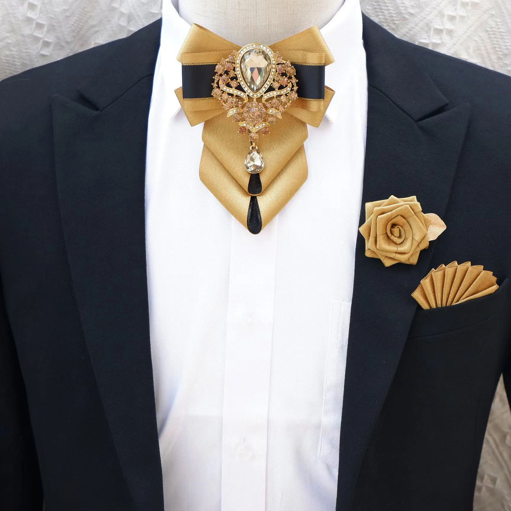 Men'S Accessories High End - Luksusowe Rhinestone muszka broszka chusteczka do