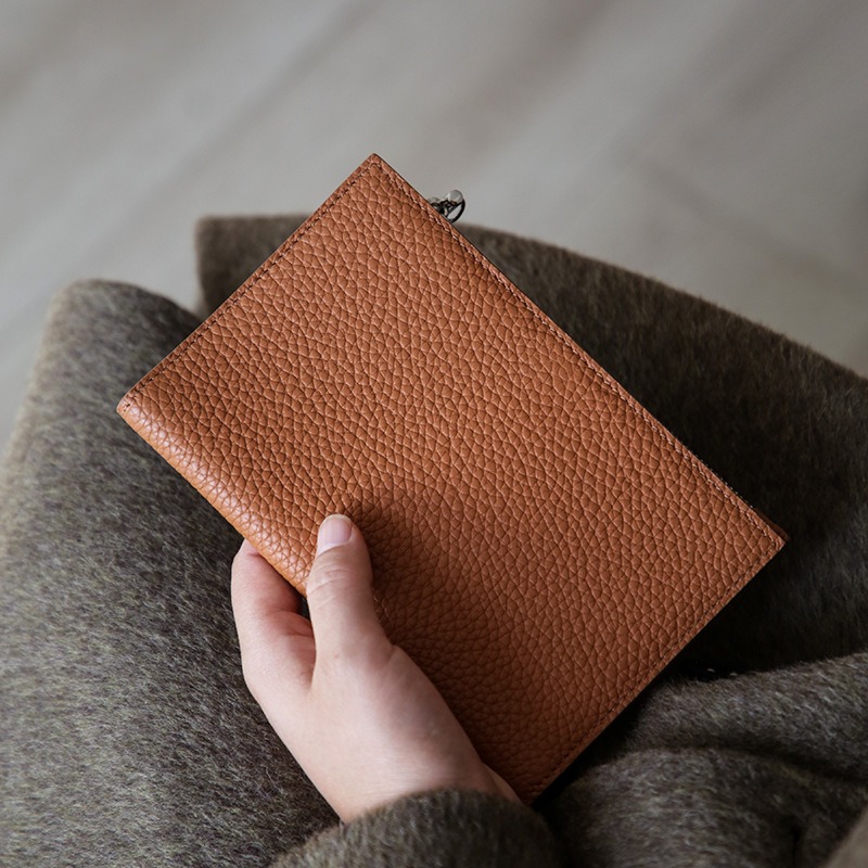 Skórzane etui na paszport, wod – Passport Wallet Rfid recenzja i cena