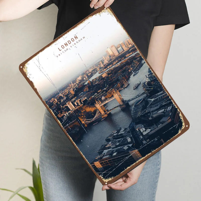 Metalowy plakat z Londynem, sł – Men'S Accessories London recenzja i cena